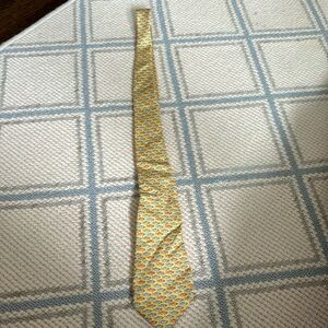 GUC Vineyard Vines Boys Tie 100% Silk Fish Print